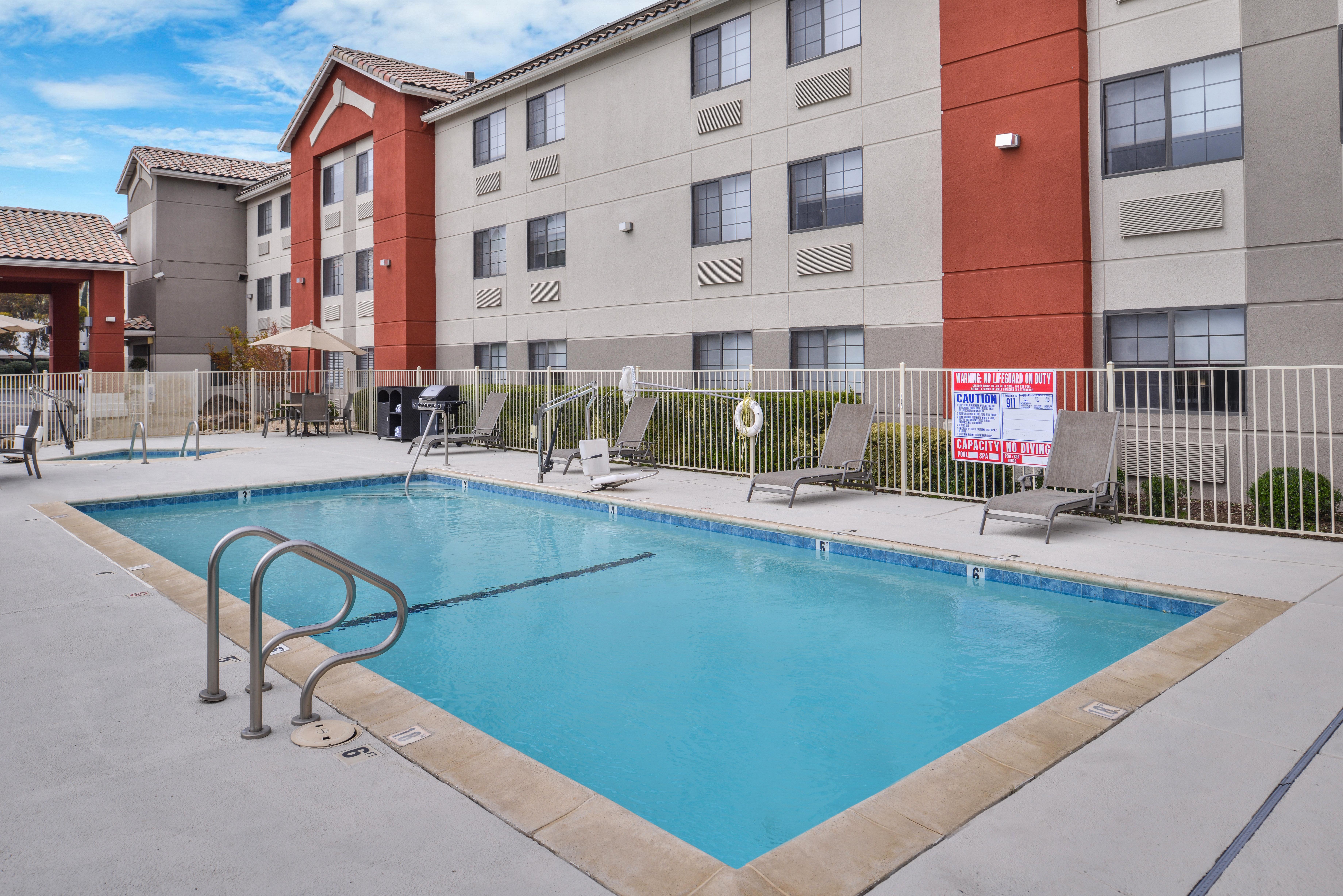 Holiday Inn Express Westley By Ihg Exterior photo